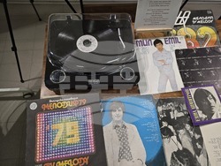 Плевен - Емил Димитров -  изложба - регионална библиотека „Христо Смирненски“