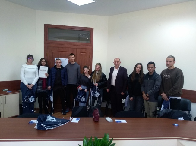 БМЧК и МКБППМН-Кубрат: Добруването е ежедневна практика, която ни прави щастливи