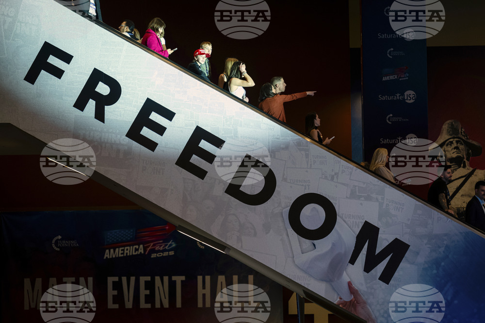 APTOPIX Arizona Turning Point Conference