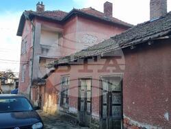 Село Шишковци - Яглева къща - Владимир Димитров-Майстора