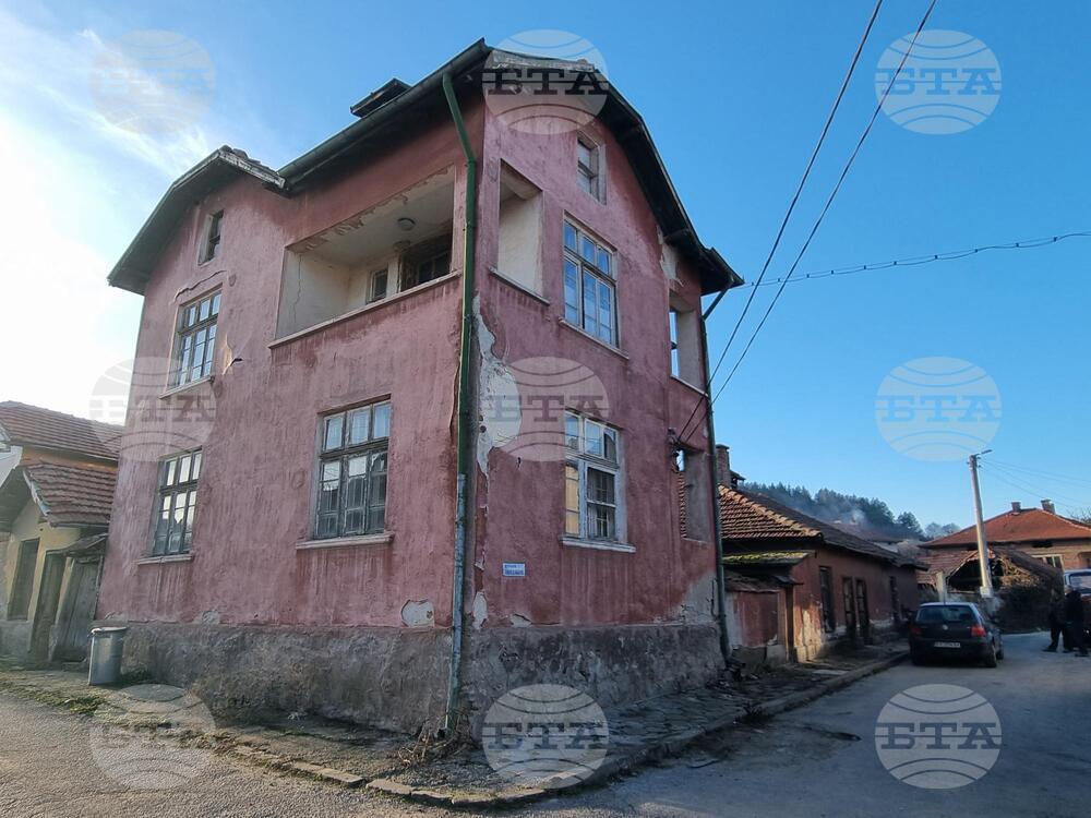 Село Шишковци - Яглева къща - Владимир Димитров-Майстора