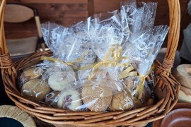 Трън - Дядо Коледа - посещение с ретроавтомобил