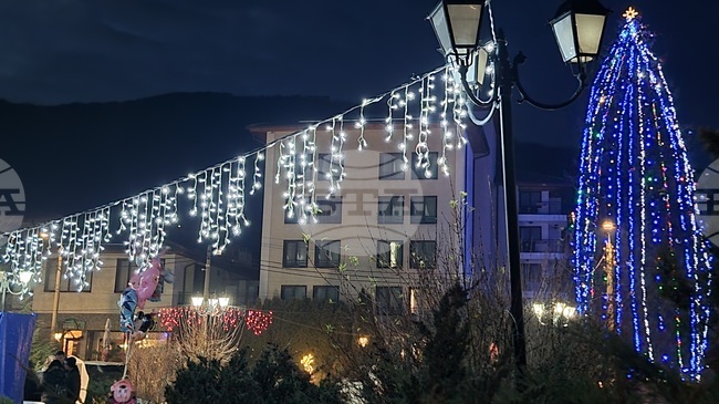 Зимен празник в духа на маскарадните игри ще се проведе в Трън за шести път