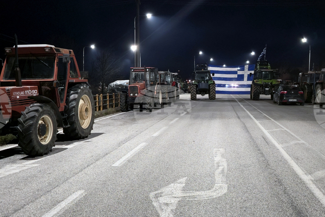 Възможни са затруднения при преминаването на товарни автомобили на граничните преходите с Гърция заради стачни действия на територията ѝ