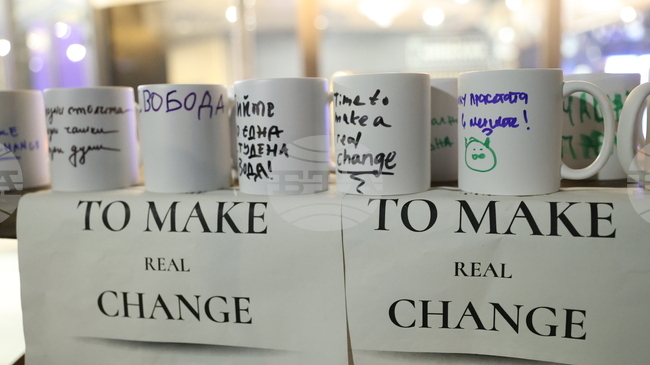 Journalists to Stage New Protest amid Media Freedom Concerns after bTV Releases Morning Show Host