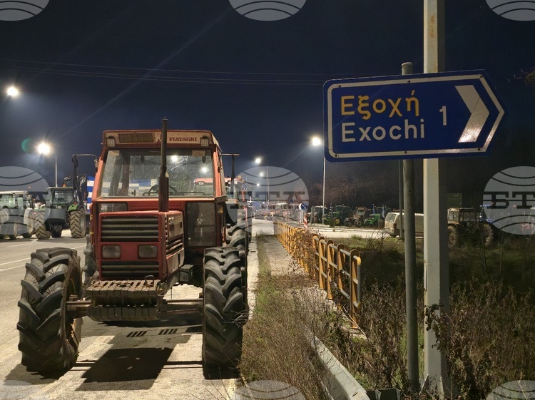 Greek Farmers Blockade Continues to Disrupt Border Traffic