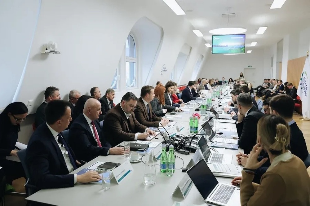 КосоваПрес: Косово поема председателството на Съвета на министрите на Енергийната общност