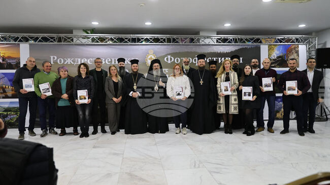 Конкурсът на сп. „Духовен път“ на Пловдивската митрополия подава ръка на талантливи фотографи, каза архимандрит Максим