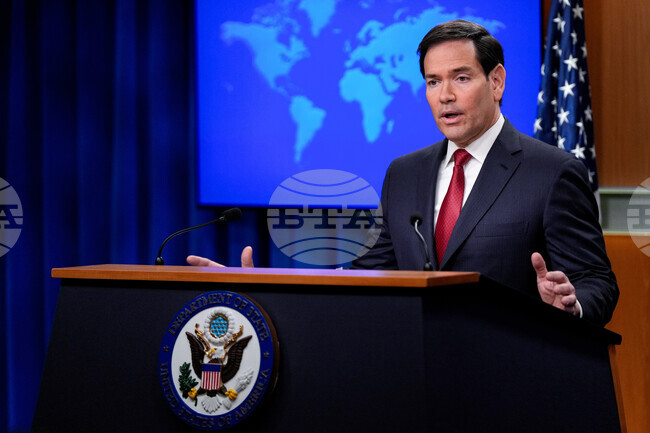  САЩ ще работят с Китай, без да влошават отношенията си с Япония, заяви Рубио