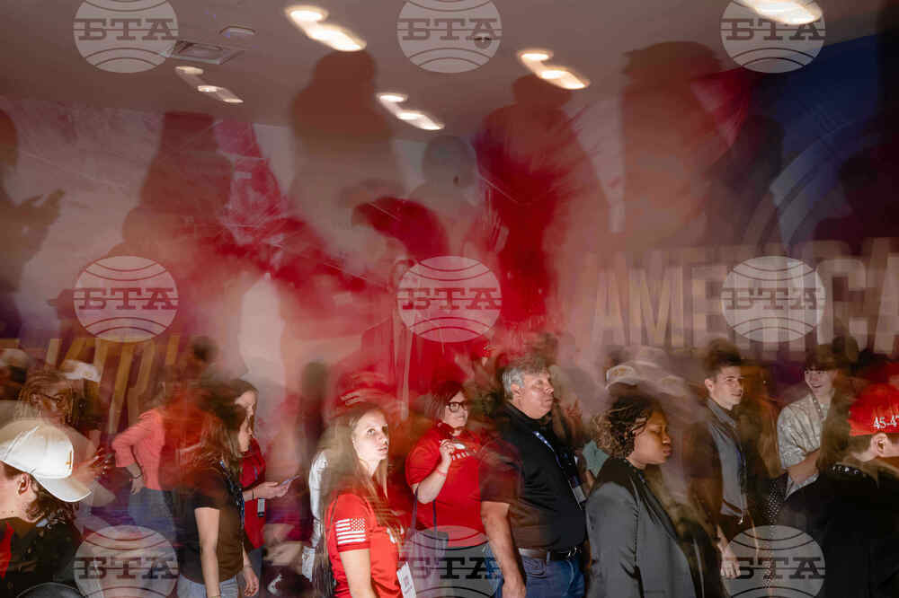 APTOPIX Arizona Turning Point Conference