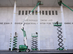 APTOPIX Trump Kennedy Center