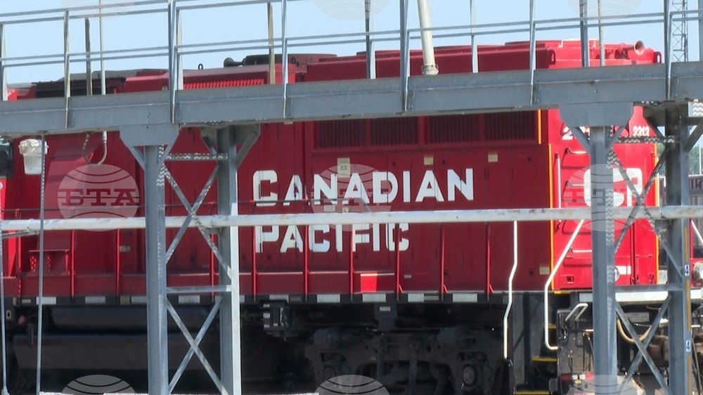 Mexican Train Crews English