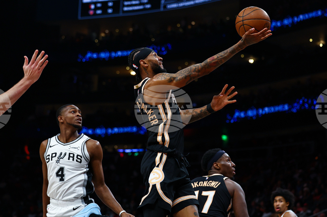 Spurs Hawks Basketball