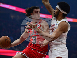 Bulls Cavaliers Basketball