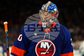 Canucks Islanders Hockey