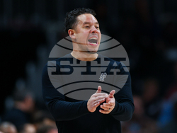 Spurs Hawks Basketball