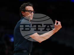 Spurs Hawks Basketball