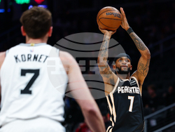 Spurs Hawks Basketball