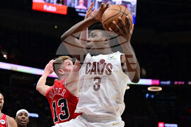 Bulls Cavaliers Basketball