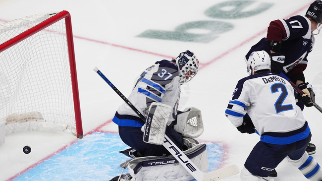 Лидерът Колорадо постигна нов успех в НХЛ