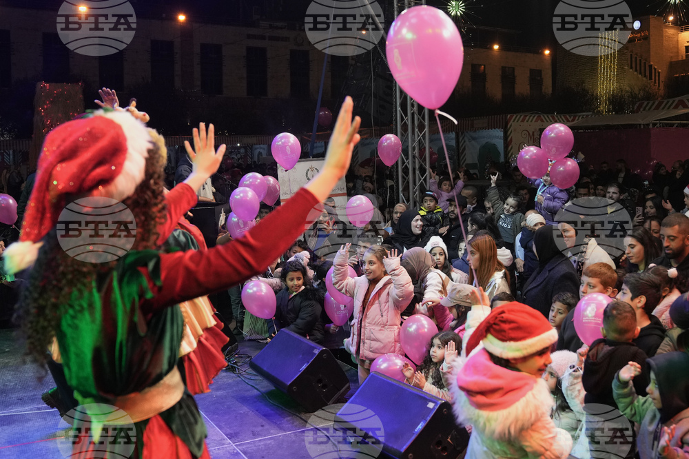Israel Palestinians Christmas Choir