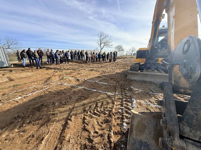 Направена беше първа копка на строителството на два социални дома в тополовградските села Радовец и Устрем