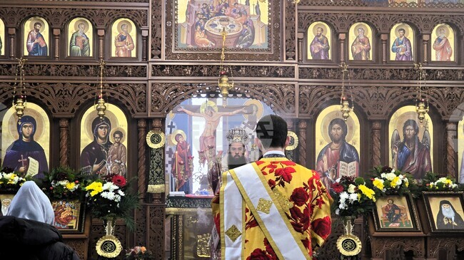 На Игнажден митрополит Арсений отслужи празнична света литургия в храм „Св. Петка“ в Сливен