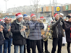 Добрич - Духов оркестър - дефиле