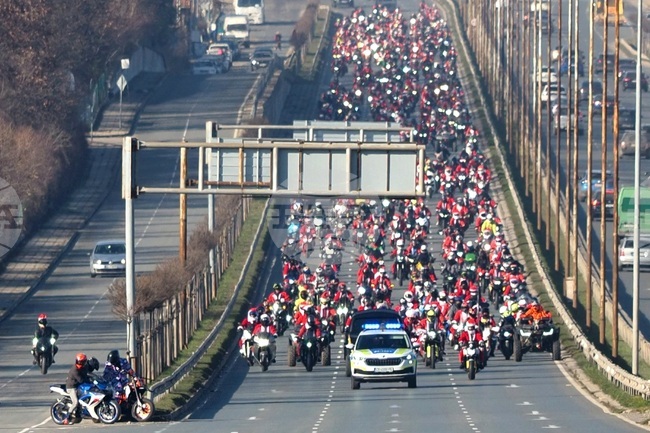 Дядо Коледа - мотошествие