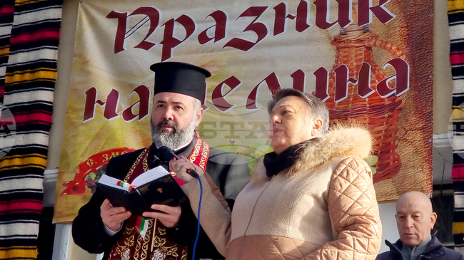 Нека свети Игнатий да стопли сърцата ни, пожела отец Петър от Старозагорската митрополия