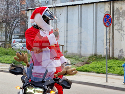 Пловдив - мото обиколка - подаръци - деца