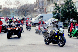 Пловдив - мото обиколка - подаръци - деца