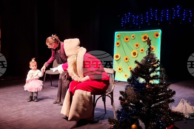 Благотворителна инициатива подари коледен празник за специалните деца на Смолян