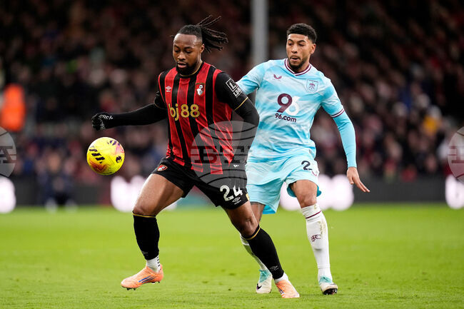 Мениджърът на Борнемут Андони Ираола се надява клубът да задържи нападателя Антоан Семеньо