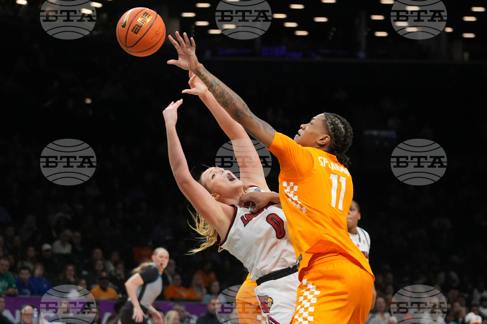 Tennessee Louisville Basketball