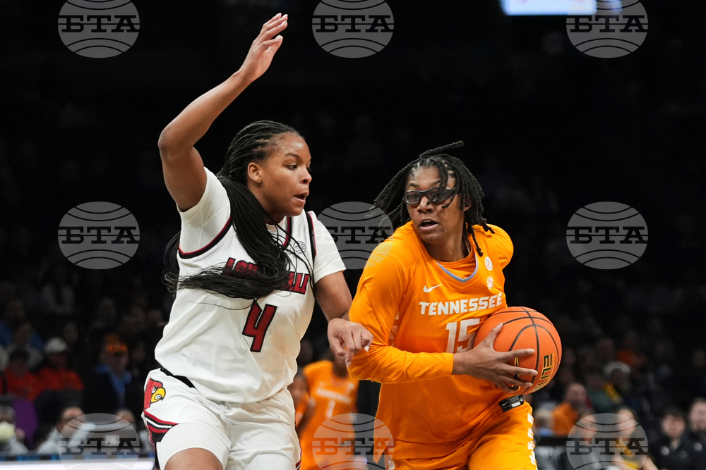 Tennessee Louisville Basketball