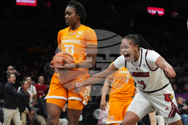 Tennessee Louisville Basketball