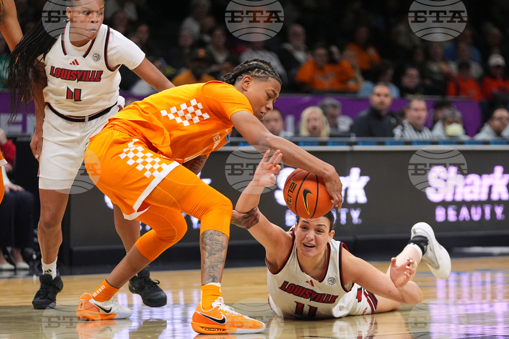 Tennessee Louisville Basketball