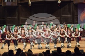 Добрич - Представителна фолклорна танцова студия „Добруджа" - коледен концерт