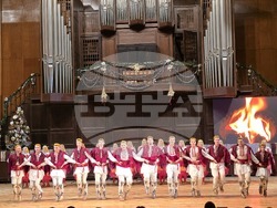 Добрич - Представителна фолклорна танцова студия „Добруджа" - коледен концерт