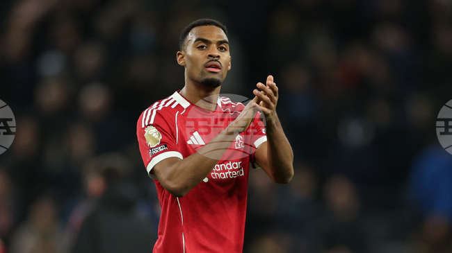 Футболистите на Ливърпул искат да продължат победната си серия и работят върху отстраняване на грешките, заяви Райън Гравенберх