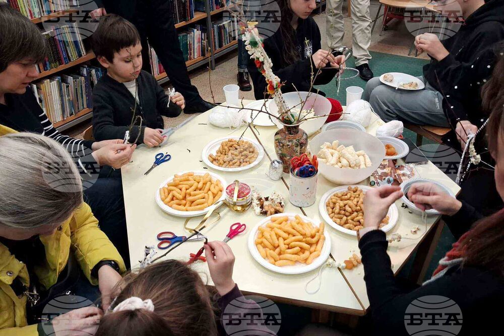 Учениците от Българското неделно училище „Иван Вазов“ в Загреб участваха в работилница за изработване на сурвачки