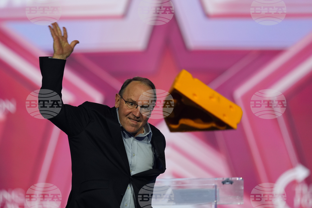 APTOPIX Arizona Turning Point Conference