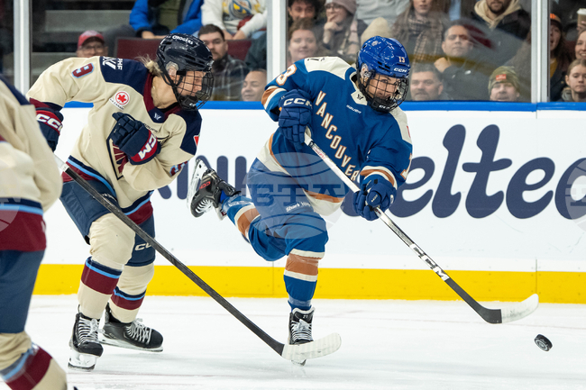 PWHL Victoire Goldeneyes Hockey