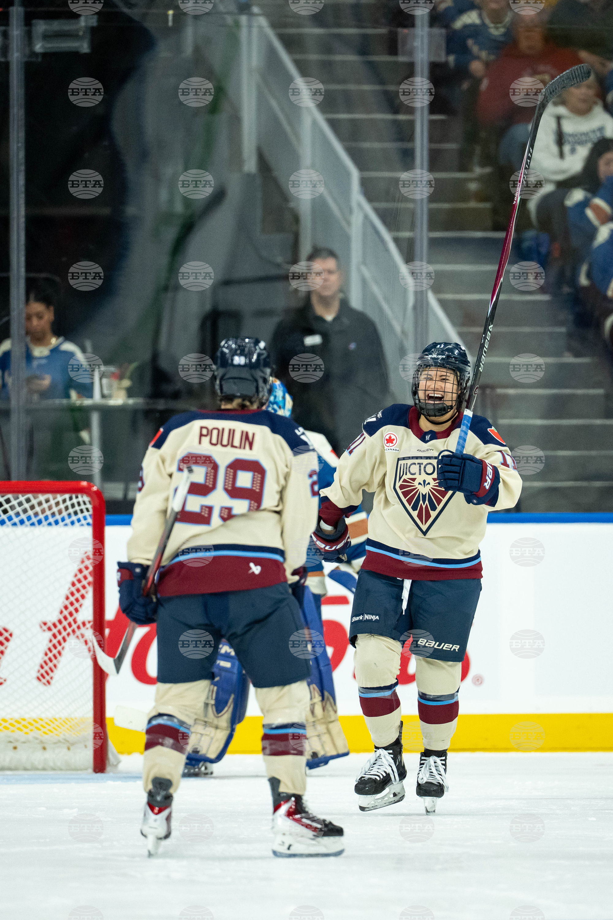 PWHL Victoire Goldeneyes Hockey