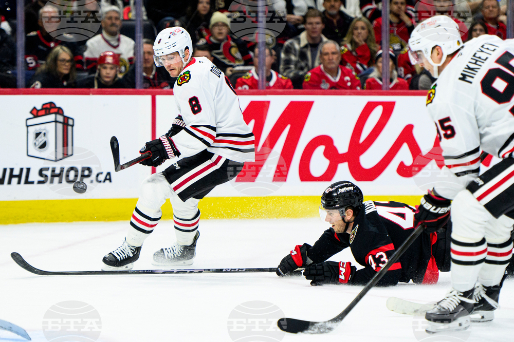 Blackhawks Senators Hockey