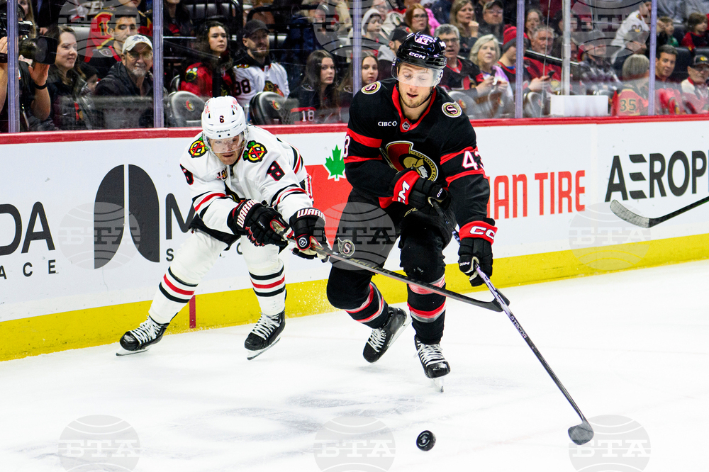 Blackhawks Senators Hockey