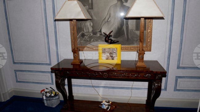 Демократи обвиняват Министерството на правосъдието на САЩ в изтриване на файл от досиетата на Епстийн