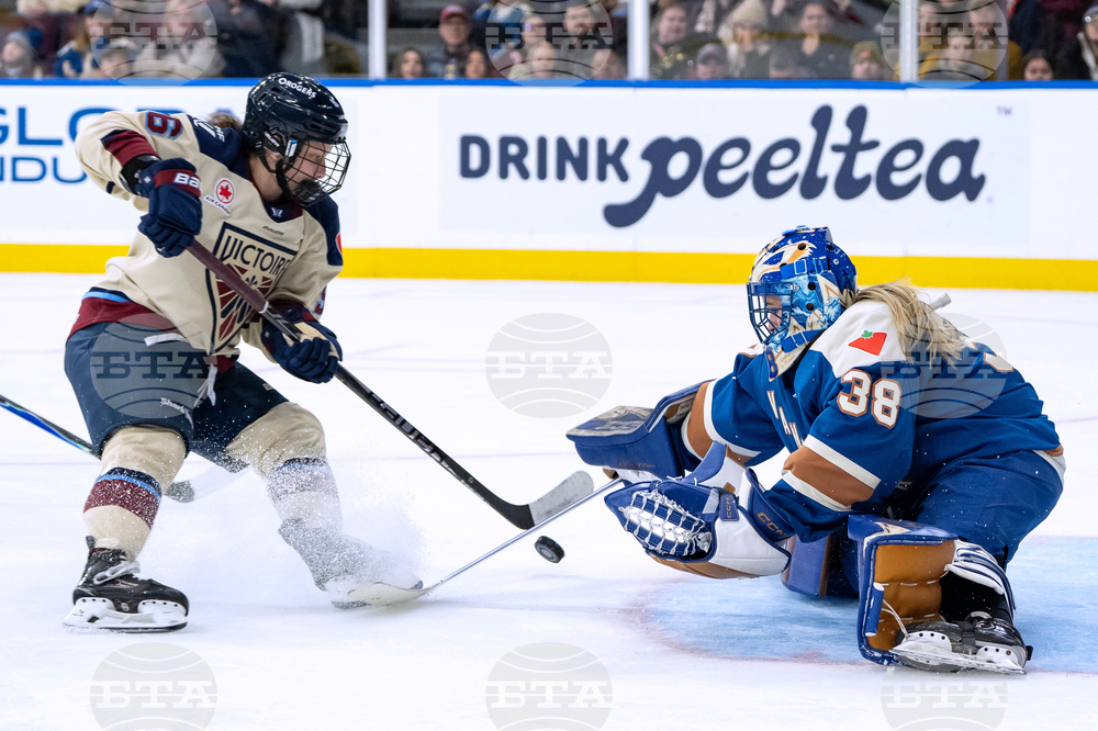 PWHL Victoire Goldeneyes Hockey