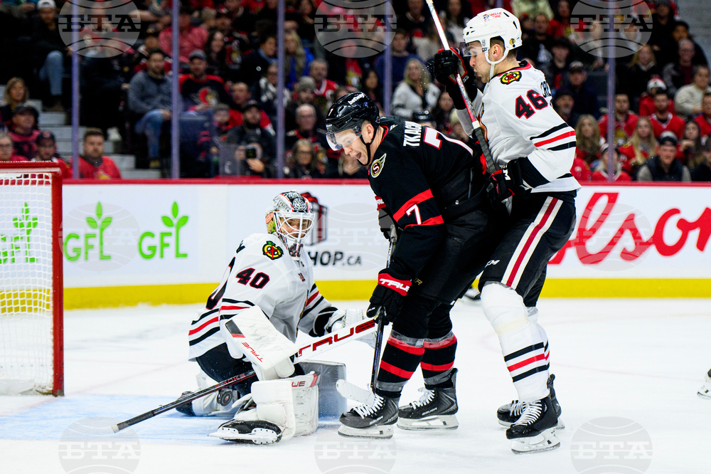 Blackhawks Senators Hockey